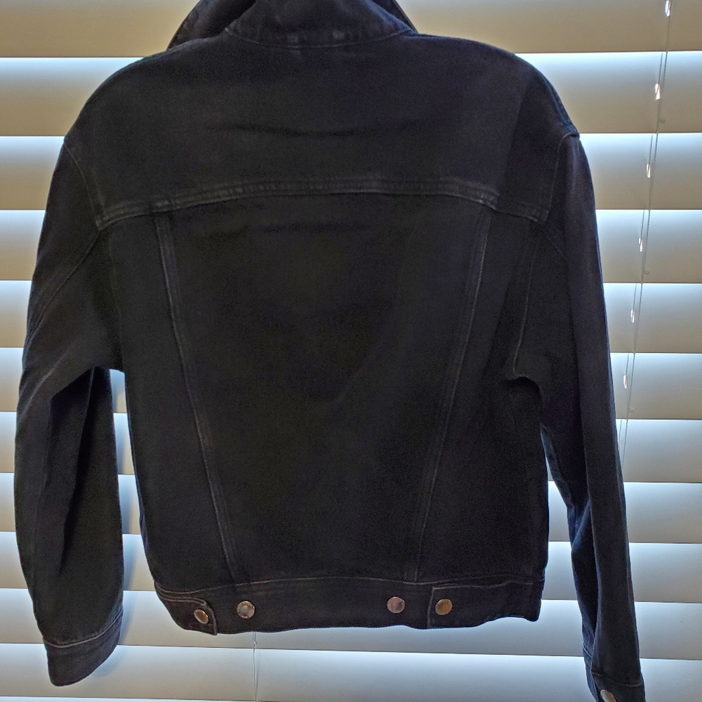 Retro Fit Jean Jacket - Picture 4 of 4